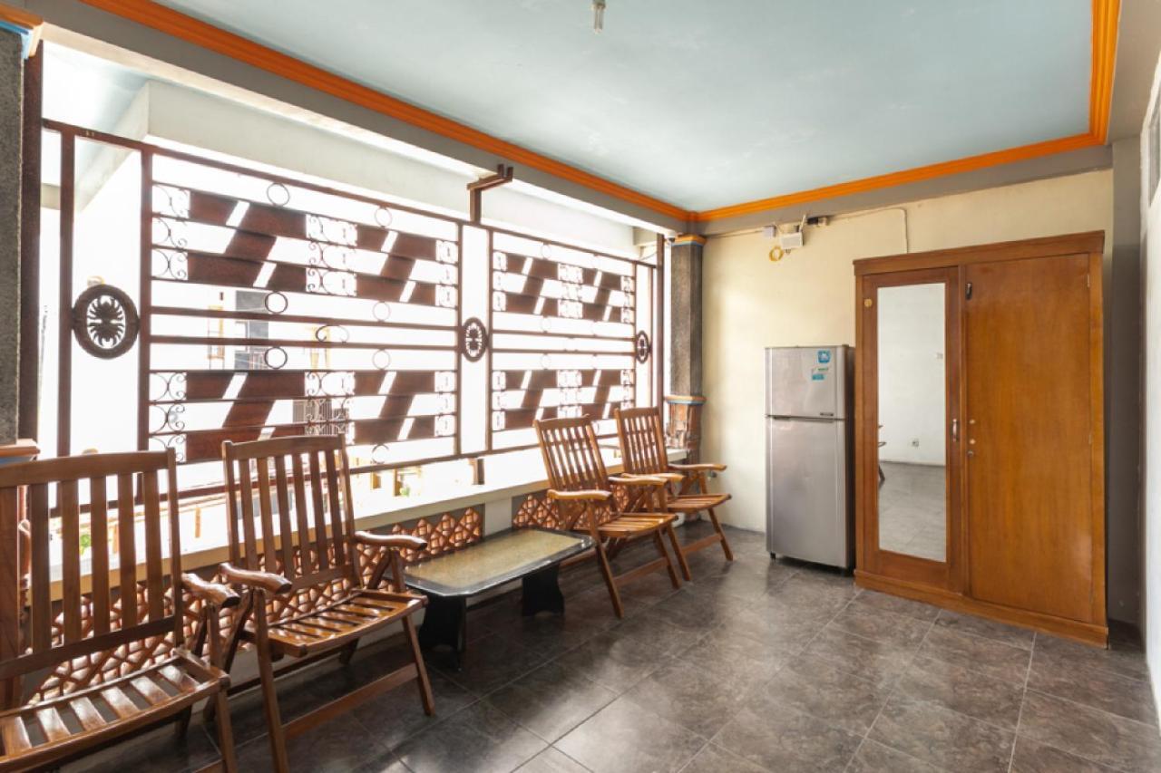 Reddoorz Syariah Near Stadion Manahan Solo 2 Экстерьер фото