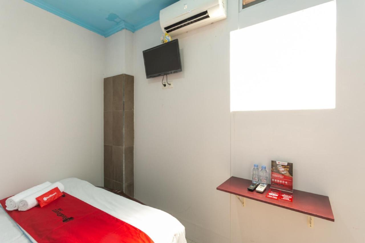 Reddoorz Syariah Near Stadion Manahan Solo 2 Экстерьер фото